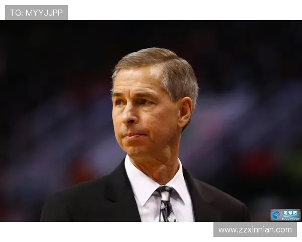 拉亚高度评价助教海因策称其在球队防守中发挥重要作用